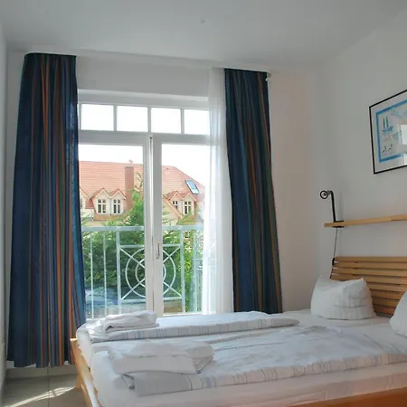 Ferienwohnungen In Der Villa Regina Maris Heringsdorf  Buitenkant foto