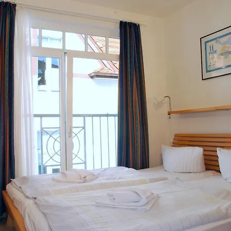 Ferienwohnungen In Der Villa Regina Maris Heringsdorf  Buitenkant foto